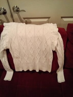 Classic Cable Knit Women's Sweater in White